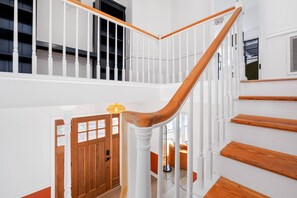 Interior - Upgraded Modern 4 BR Home in Marietta w/ Hot Tub & Pool | Outdoor Living with Patio & Gas Fire Table (Marietta)