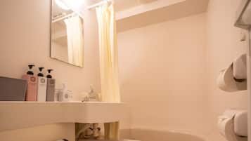 Ensemble douche/baignoire, douche à « effet pluie »