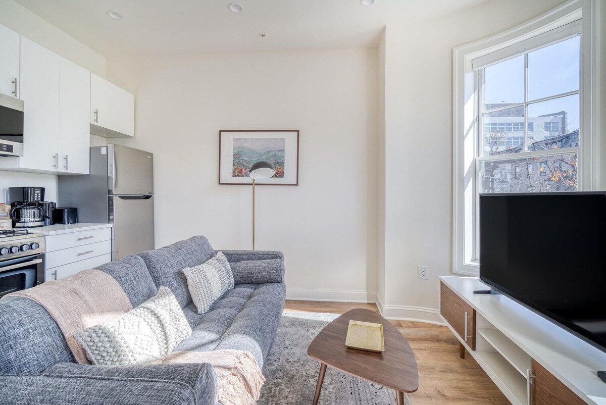 Hip Dupont Circle 2BR w/ W/D, nr Dining & Bars, by Blueground
