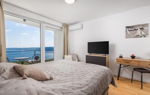 3 chambres, fer et planche à repasser, Wi-Fi gratuit, draps fournis