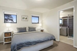 4 soverom, strykejern/-brett, wi-fi (inkludert) og sengetøy