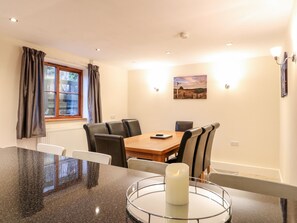 Dining - Sunset View (Matlock)