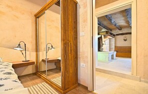 2 bedrooms, iron/ironing board, travel crib, free WiFi