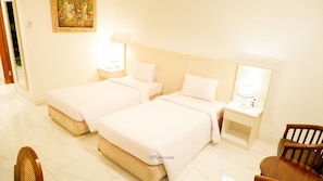 Quarto casal ou duplo luxo | Frigobar, individualmente decorados, escrivaninha