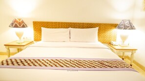 Deluxe Double or Twin Room | Minibar, individually decorated, desk, laptop workspace - Puri Lovina (Banjar)