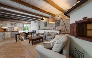 TV, fireplace - Nice home in Sveti Lovrec (Sveti Lovrec)