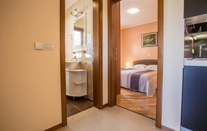 2 chambres, lit parapluie, Wi-Fi gratuit, draps fournis