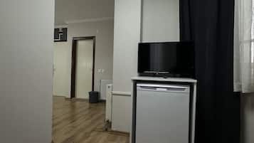 Standard Quadruple Room | 1 bedroom, premium bedding, minibar, desk