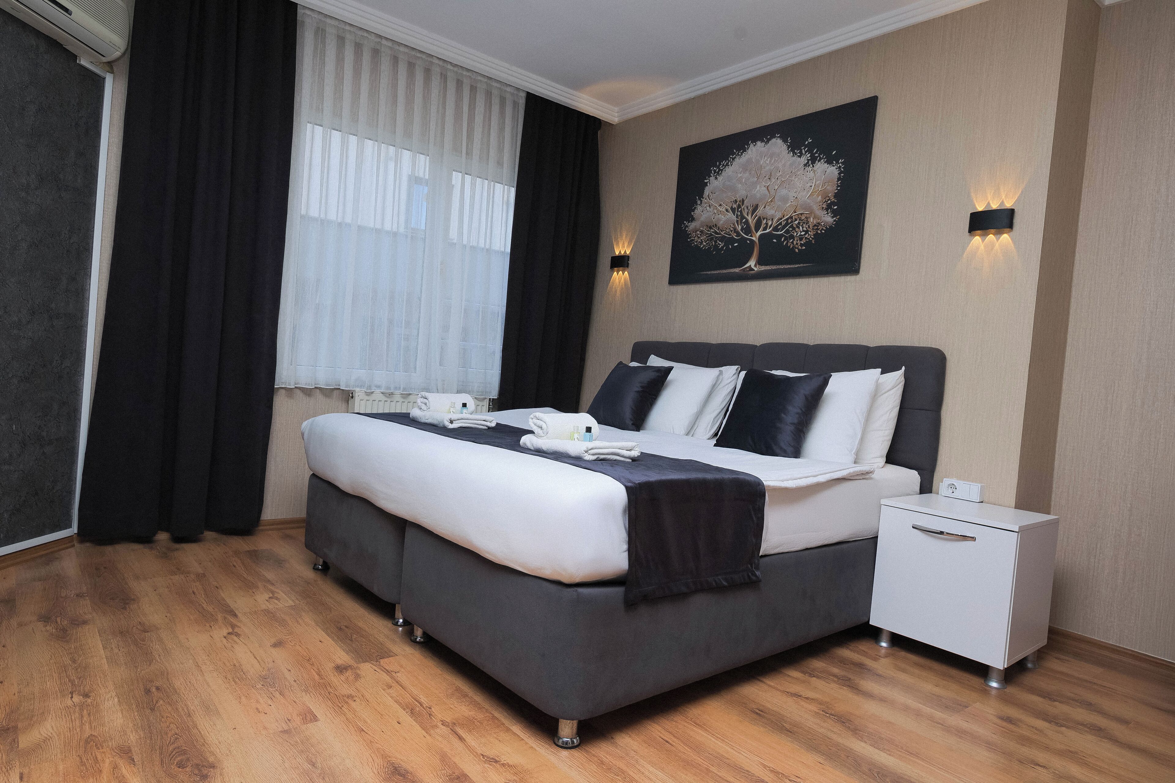 Premium bedding, minibar, desk, laptop workspace