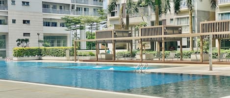 4 piscinas al aire libre