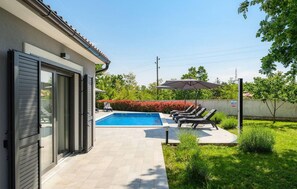 Pool - Gorgeous home in Labin (Labin)
