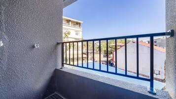 Grand Quadruple Room | Balcony