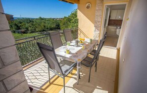 Outdoor dining - Lovely apartment in Rabac with WiFi (Rabac)