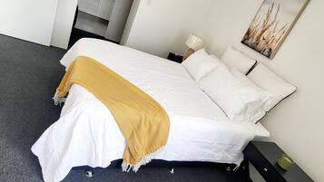 4 chambres, fer et planche Ă repasser, Wi-Fi gratuit, draps fournis