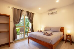 Iron/ironing board, free WiFi, bed sheets - Dolce Amore Italian restaurant & Resort (San Juan)