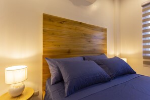 Fer et planche à repasser, Wi-Fi gratuit, draps fournis