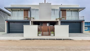 Entrada al alojamiento