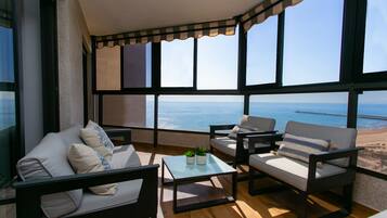 Deluxe Apartment | Terrace/patio