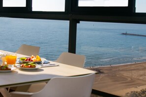 Deluxe Apartment | Terrace/patio