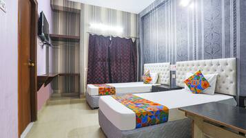 Premium Room | Egyptian cotton sheets, premium bedding, in-room safe, soundproofing