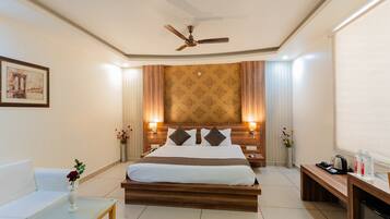 Premium Room | Egyptian cotton sheets, premium bedding, in-room safe, free WiFi