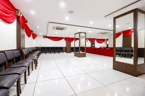 Banquet hall - Fabhotel Mohit Regency (Bhopal)