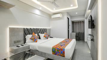 Deluxe Room | Egyptian cotton sheets, premium bedding, in-room safe, free WiFi