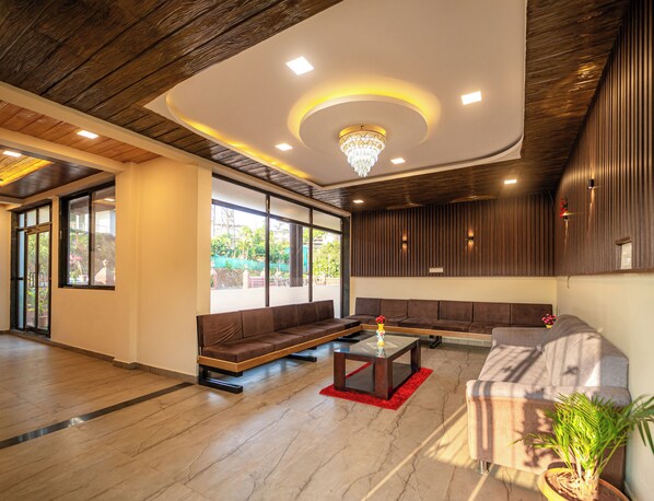 Reception - Treebo Seven Days, Mahabaleshwar (Mahabaleshwar)