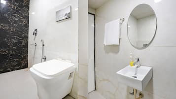 Douche, douche à « effet pluie », articles de toilette gratuits