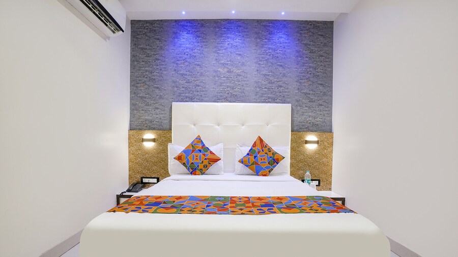 FabHotel Golden Star