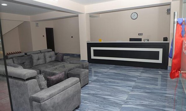 Reception - Fabhotel Flowery Pekoe Inn (Gangtok)
