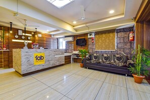 Reception - Fabhotel Vishala (Ahmedabad)
