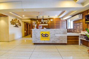Reception - Fabhotel Vishala (Ahmedabad)