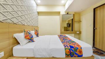 1 bedroom, Egyptian cotton sheets, premium bedding, free WiFi