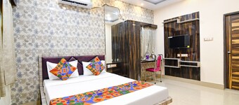 Fabhotel Sriya酒店