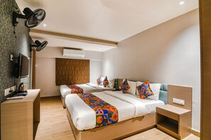 Egyptian cotton sheets, premium bedding, in-room safe - FabHotel Sivalika Inn (Howrah)