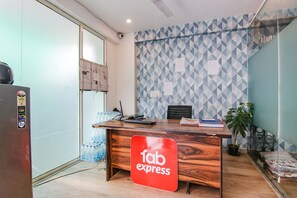 Reception - Fabexpress The Radiant (Gurugram)
