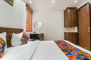 Egyptian cotton sheets, premium bedding, in-room safe