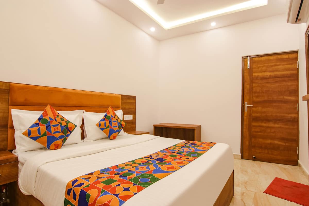 Kamar Deluks | Seprai katun Mesir, seprai premium, brankas, dan Wi-Fi gratis
