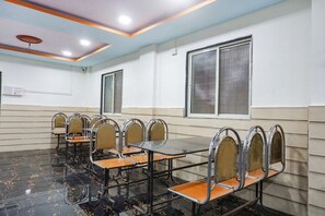 Restaurant - Fabexpress Surya (Rajgurunagar)