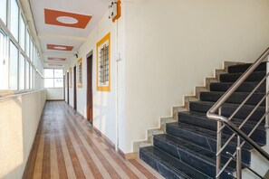 Lobby - Fabexpress Surya (Rajgurunagar)