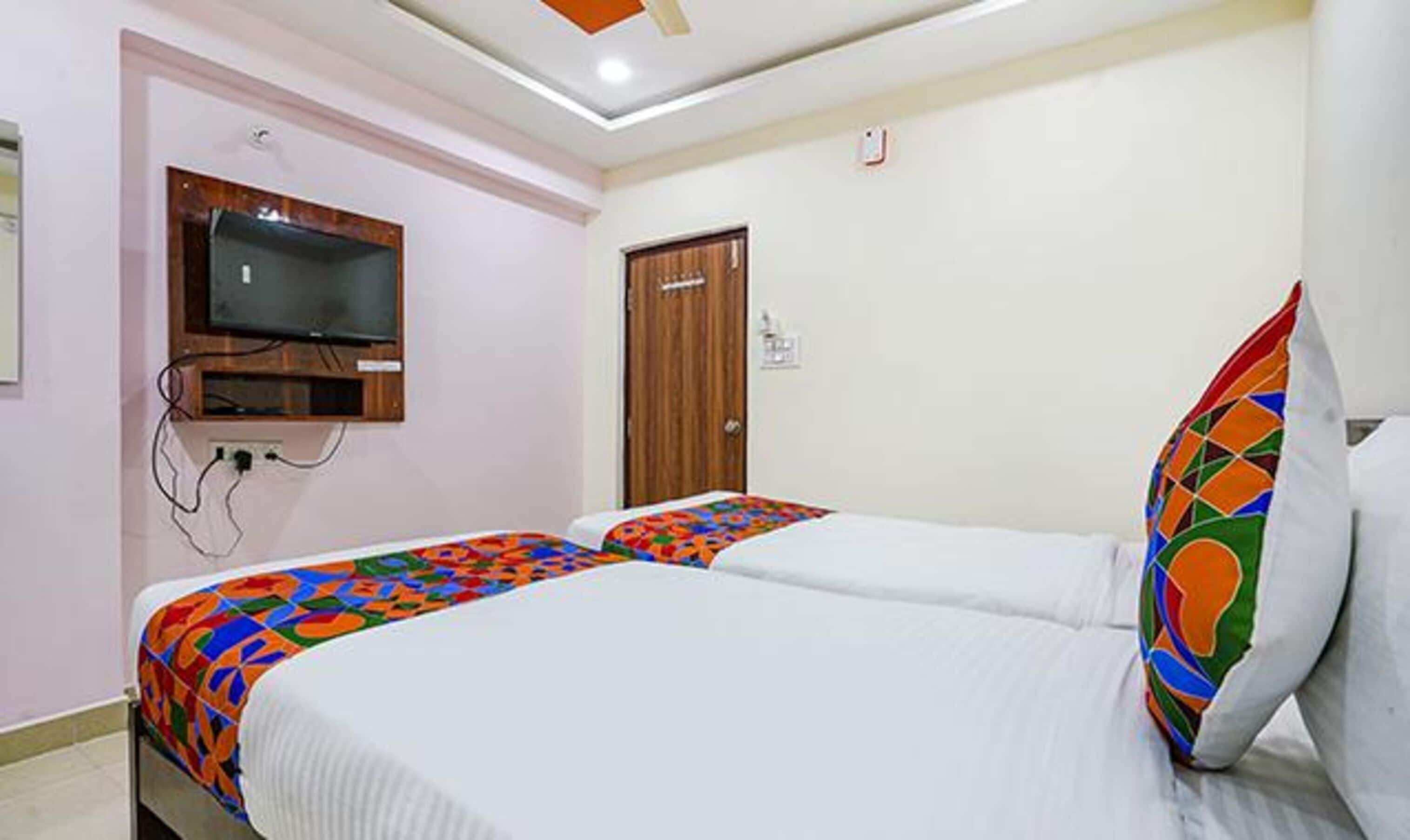 Foto - FabHotel Sri Karthikeya Grand - Nr Nexus Mall, Kukatpally