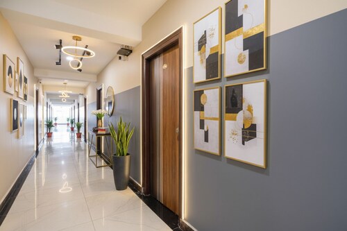 Fabhotel Sri Karthikeya Grand