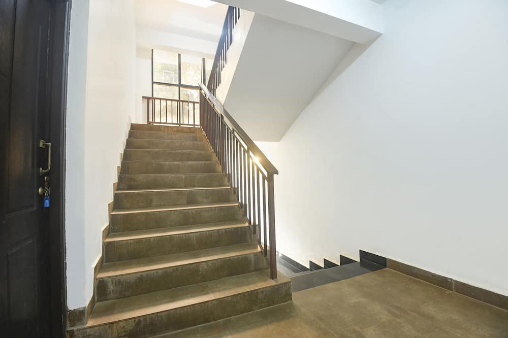 FabHotel Holiday Suites