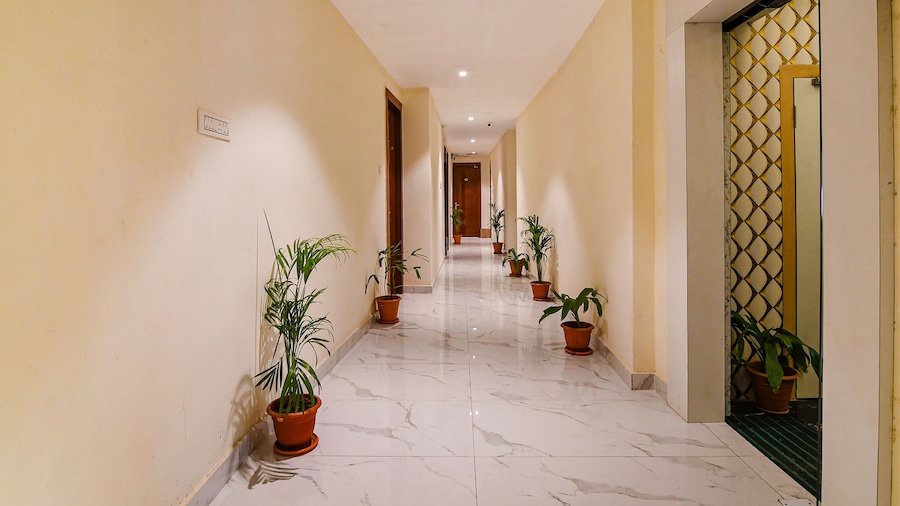 Fabhotel The Hastings Club