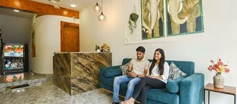 Fabhotel Grand Royal Palms