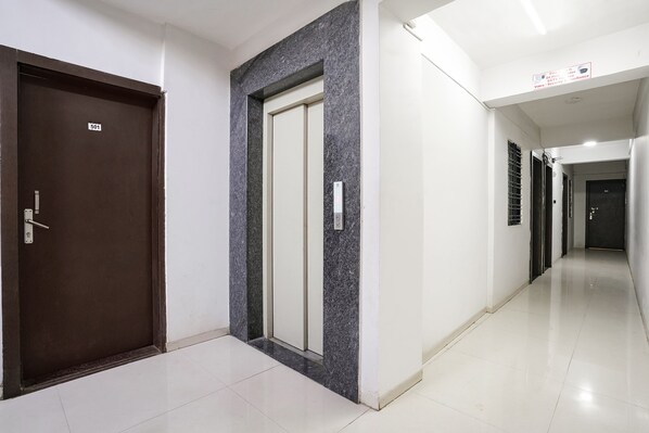 Lobby - Fabexpress Rama Palace (Nashik)