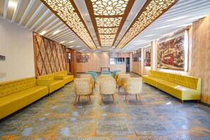 Banquet hall - Fabhotel Prime Signature Inn (Bengaluru)