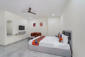 Egyptian cotton sheets, premium bedding, in-room safe, free WiFi - FabHotel Ivory Pearl Koramangala Bangalore (Bengaluru)