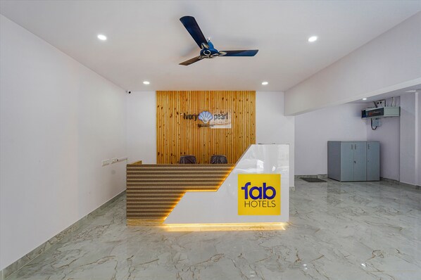 Reception - Fabhotel Ivory Pearl (Bengaluru)